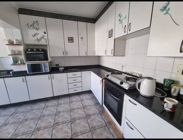 4 BEDROOM HOUSE FOR SALE IN BRACKENDOWNS